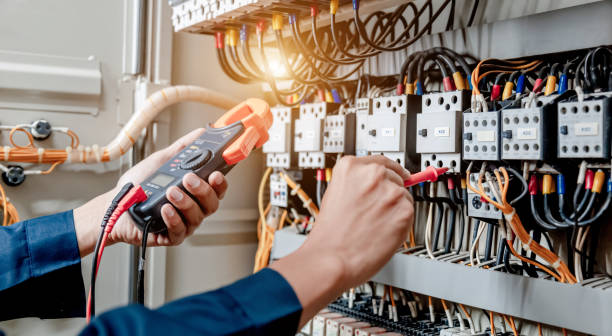 Best Emergency Electrician Near Me  in Clinton, IA