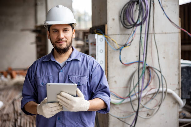 Best 24-Hour Electrician  in Clinton, IA