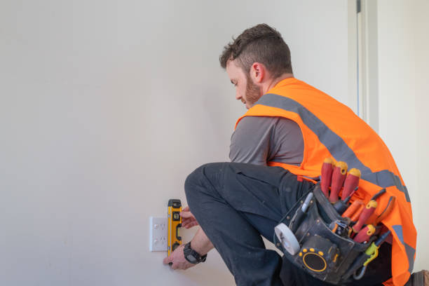 Best Industrial Electrical Services  in Clinton, IA